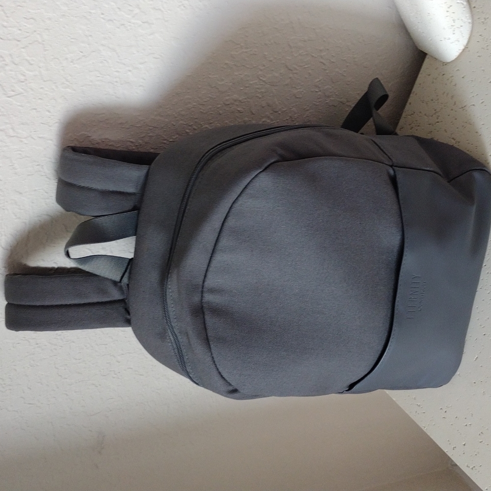 Calvin Klein backpack - Picture 14 of 15
